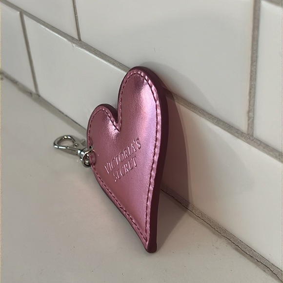 💕Cute Victoria's Secret Pink💕Charm. - Picture 15 of 16